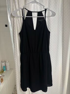 Banana Republic Women's Black Sleeveless V-Neck Dress